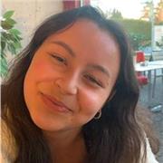 Schülerin im Gymnasium Langen. Gut in Mathe