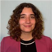 Sei alla ricerca di un'insegnante per i tuoi figli o semplicemente di qualcuno che passi del tempo con loro mentre sei al lavoro?