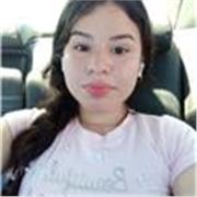 Soy una estudiante apasionada por la enseñanza del inglés y me encanta trabajar con niños.