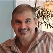 Português do Brasil para estrangeiros. Aprenda comigo. Júlio Bittencourt. PhD em História do Brasil, mestre em memória social