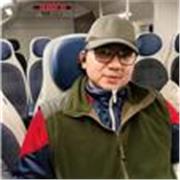 Madrelingua spagnolo. 
Mi piace insegnare e credo sia un bel poste per aiutare gli altri e me stesso 