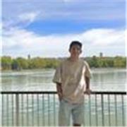 Estudiante de ingeniería mecánica en UPC, dibujante, pianista