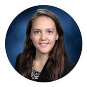 Maestra de español especializada en narrativa y poesía