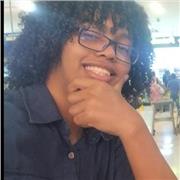 Estudiante de ciencias físicas imparte clases en matemáticas y física