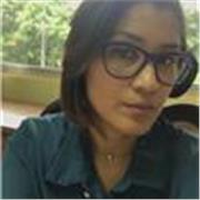 Soy una mujer joven con mucha experiencia profesional en docencia del sector empresarial. 
Quiero que mis estudiantes sean individuos con sed por el conocimiento y el mejoramiento continuo. 
Me dirijo a individuos desde los 13 años hasta la edad adulta. 
