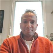 Prof de Math et Informatique.
Plusieurs expériences avec les élèves de tous niveaux scolaire en tant que professeur et enseignant.