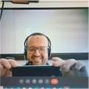 Sou professor de Química com mais de 25 anos de experiência em sala de aula. Busco sempre tirar o melhor do meu aluno focando em seu raciocínio lógico e bom senso. Com isto o aprendizado não será apenas para a realização de uma prova, mas sim para a vida 