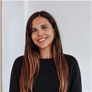 Me llamo María, me encanta el mundo del marketing digital, me gusta la docencia y orientar a personas que necesitan apoyo.