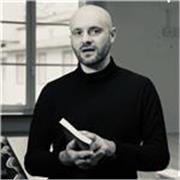 Hai bisogno di una mano per diritto, storia e geografia? La persona che può darti una mano, probabilmente, sono io!