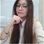 Profesora de matemáticas imparte clases a nivel primario, secundario y universitario