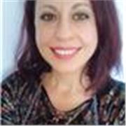 Insegnante di inglese qualificata offre lezioni personalizzate online 