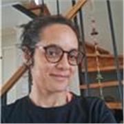 Profesora Hatha Yoga, Asthanga Vinyasa Yoga, Yoga Personas Mayores y diplomada en Fisiología Clínica del Ejercicio Físico ECNT