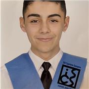 Soy Joaquín, estudiante de Medicina con matrícula de honor en la ESO y Bachillerato.