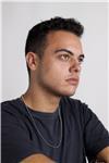 Joven con experiencia y estudios en el sector de la ofimática para compartir conocimientos sobre el uso de las aplicaciones ofimáticas