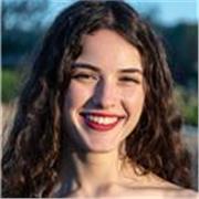 Studentessa in magistrale per lezioni di tedesco