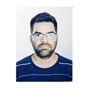 Soy un profesional del Derecho con alta vocación docente e investigativa. Podria dar clases en el área del Derecho Público a estaudiants de grado, formaciónes superiores y medias.