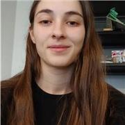Étudiante en M1 de Droit à la Sorbonne, je donne des cours pour la primaire, le collège et le lycée! À distance ou Poitiers
