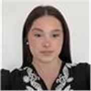 Profesora de apoyo escolar a primaria, joven con clases claras, dinámas y enfocadas a aprobar