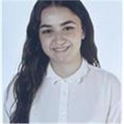 Profesora de primaria en diferentes asignaturas como Lengua Castellana.