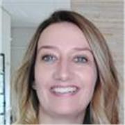 Experienced and passionate English Teacher for adults with a communicative approach.