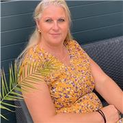 COACHING DE VIE : accompagnement événement de vie, atteinte d'un objectif perso ou professionnel 
SOPHROLOGIE : aide à une prise de recul, gestion du stress et des émotions, préparation à un événement