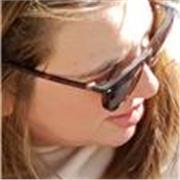 Soy monitora de comedor tengo el título de profe de apoyo para personas con diversidad. Vivo en avenida de América 