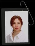 Profesora de fotografía digital básica con máster en arte idea y producción