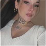 Me defino una persona muy simpatica y amable 