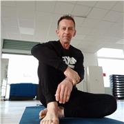 Insegnante di Hatha yoga. Yoga posturale. Yoga terza età. Impartisco lezioni anche individuali