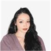 Soy una chica joven acostumbrada a tratar y cuidar de niños, estudio trabajo social y me gustaría colaborar en su educación.