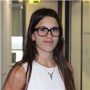 En último año de la carrera de economía. Clases de econometría, estadística, economía.