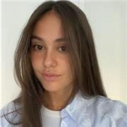 estudiante francesa, dar clases particulares a niños españoles