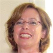 Online-Sprachlehrerin mit langjähriger Expertise in interaktivem Unterricht in fünf Sprachen