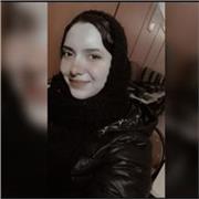 محبة للفن والشعر العربي باحثة في فلسفة مرحبا بكم