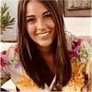 Soy periodista y comunicadora con 12 años de experiencia en televisión.