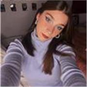 Sono una giovane studentessa universitaria, diplomata con il massimo dei voti, pronta ad aiutare i ragazzi ad affrontare i loro studi!