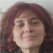 Online lessons in English for those who need to speak with confidence or to prepare for certificate exams (CAE, IELTS).