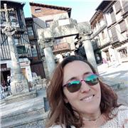 Profesora con más de 25 años de experiencia,, con metodología adaptada a cada caso, me encanta enseñar y ver los logros de mis alumnos, te puedo llevar desde 0 hasta tus sueños. Vivamos juntos está experiencia musical, para disfrutar de este bello arte.