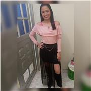 Soy una persona responsable, dinámica, con aspiraciones, deseos de
superación y metas basadas en el logro de objetivos.
Aprendo con rapidez y me intereso por cumplir de manera adecuada
con la puntualidad, honestidad y responsabilidad en las distintas
acti