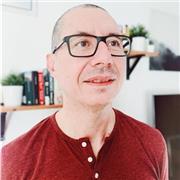 Director de orquesta y compositor con larga experiencia da clases particulares de piano, solfeo o composición. Todos los niveles