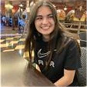 ragazza che frequenta il terzo liceo scientifico a Roma offre aiuto per fare i compiti (elementari e medie) durante i mesi estivi