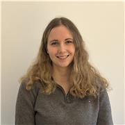 Deutsch und Englisch-Tutorin mit abgeschlossenem Studium für alle Klassenstufen