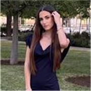 Profesora de español para extranjeros con formación en comunicación, ofrece clases personalizadas online y a domicilio.