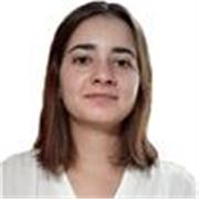Profesora titulada en el doble grado de Turismo y Marketing imparte clase para alumnos de la ESO tanto online como presencial.