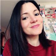 Je donne des cours particuliers aux élèves, du primaire au secondaire, avec des méthodes adaptées aux besoins. Formée sur les troubles dys et autistiques, les troubles de l'attention et de l'hyperactivité