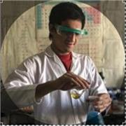 Chemistry tutor who wants to share the joy of knowing chemistry with others