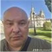 Adapto mis clases al nivel de cada alumno también doy solfeo teoría y música en general