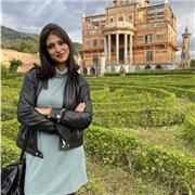 Insegnate laureata con master e con esperienza impartisce lezioni di lingua e letteratura spagnola