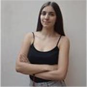 Jugadora de vóley apasionada por el deporte y la enseñanza. Ofrezco clases para niños y principiantes que quieran aprender o mejor