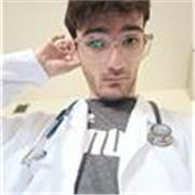 Studente di medicina, inglese C1, spiego materie scientifiche e inglese